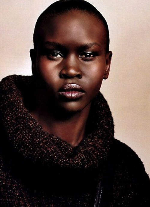 超模黑美女《Alek Wek》黑到发光也是种魅力 网红资讯-第6张