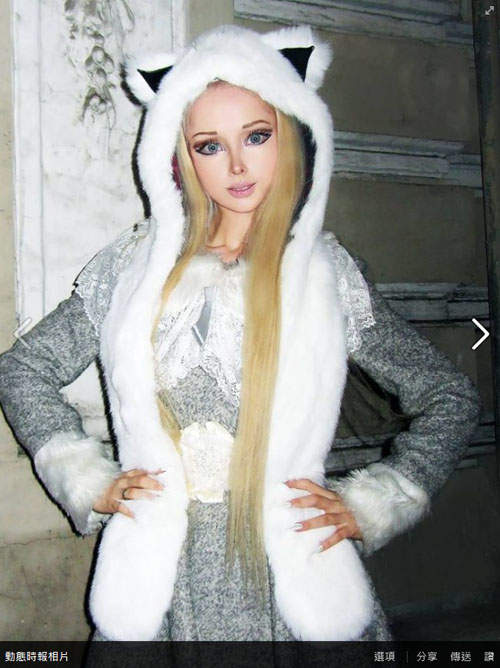 Valeria Lukyanova　乌克兰娃娃女边自拍边带妳游古蹟 网红资讯-第13张