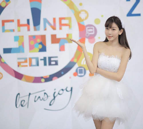 《小林志玲陈潇》今年Chinajoy最爱的长腿美女 Facebook-第4张