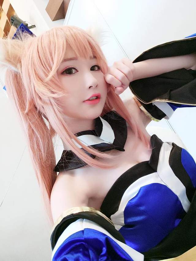 Cosplay萌萌美少女《Aliga 梨嘉》还是个超级表情包小妹 网红资讯-第4张