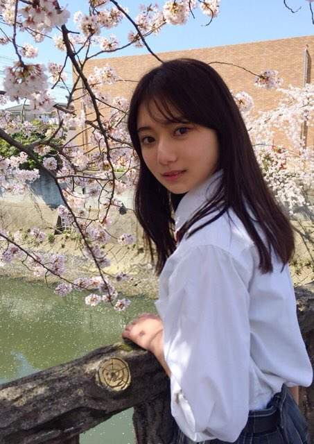 全日本最适合制服的女高中生《齐藤英里》泳装写真初挑战 网红资讯-第4张