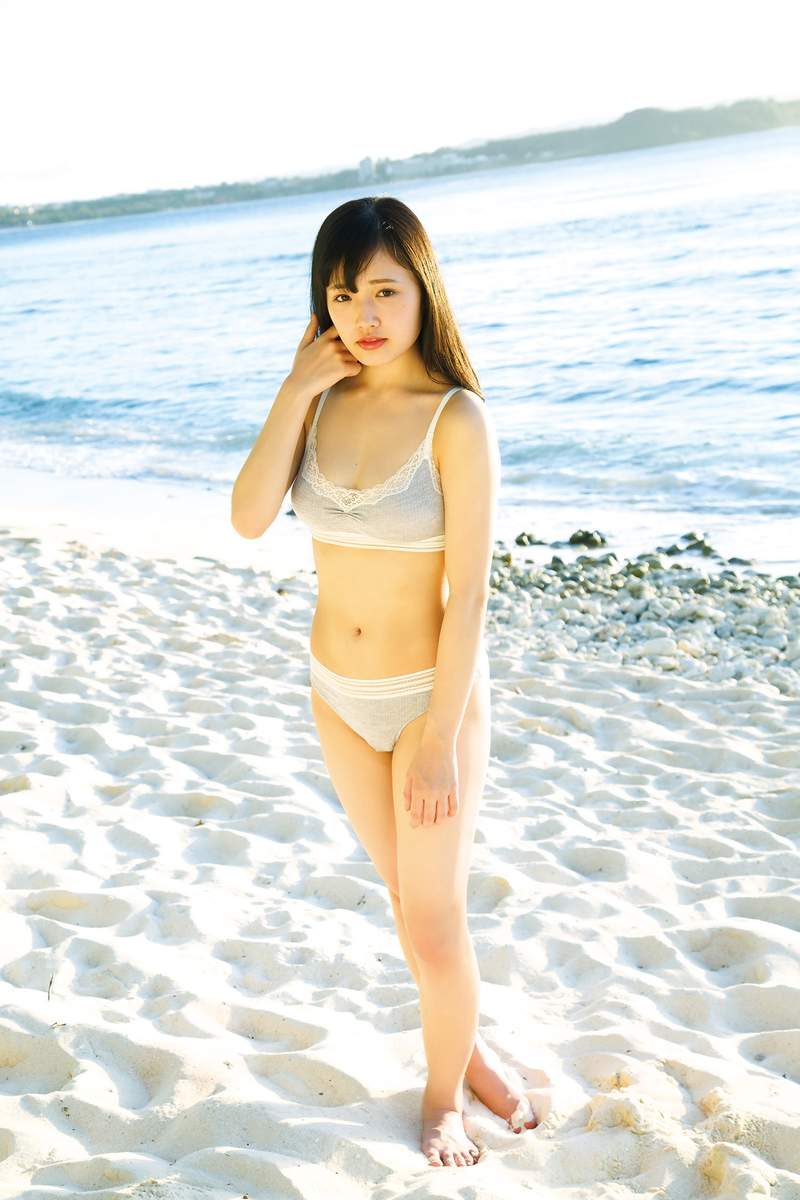 居家宅COS《安藤咲樱》19岁的全新童颜巨乳写真推出 网红资讯-第13张