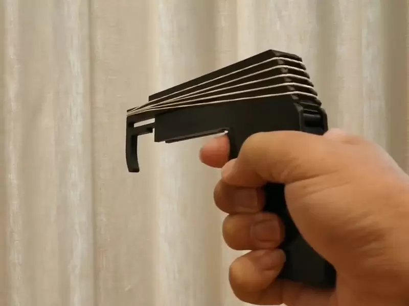 網友製作《3D列印版橡皮筋手槍》類似更換彈匣的設計這個想法有帥到 | 葉羊報報