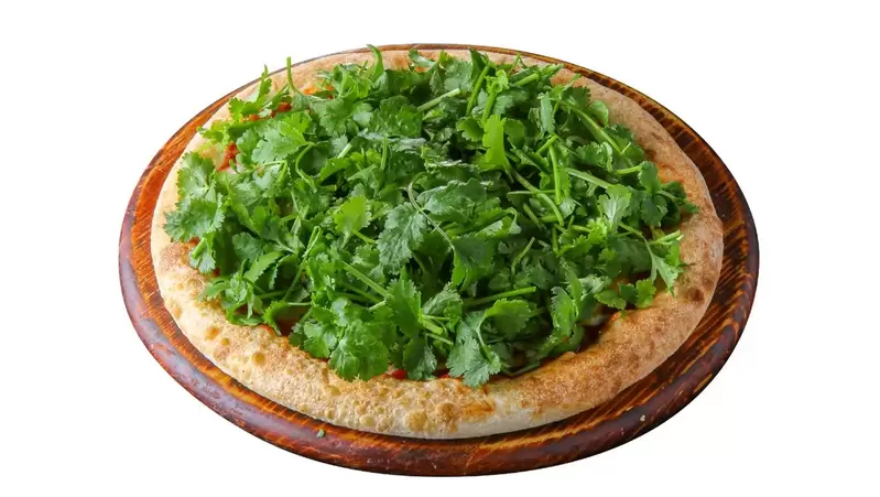 大草原不可避《日本必勝客推出香菜pizza》官方表示:氣味相當強烈，請勿在約會時食用 | 葉羊報報