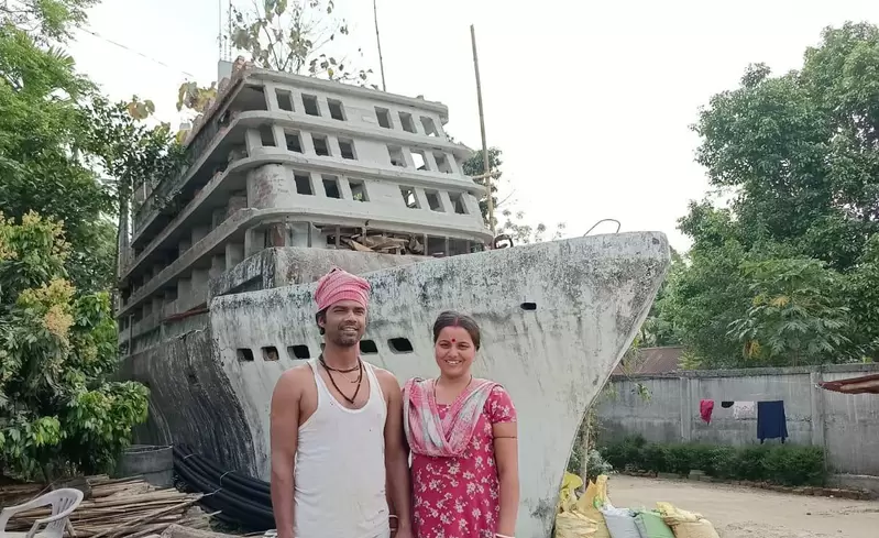 印度男子親手打造《自宅版鐵達尼號》堅持了13年終於有了房子的雛形，他還要繼續拚下去 | 葉羊報報